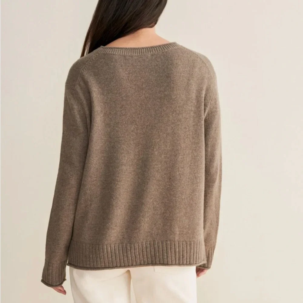 NWOT - Jenni Kayne “Everyday Sweater” - Sz. M - Taupe - Picture 3 of 6